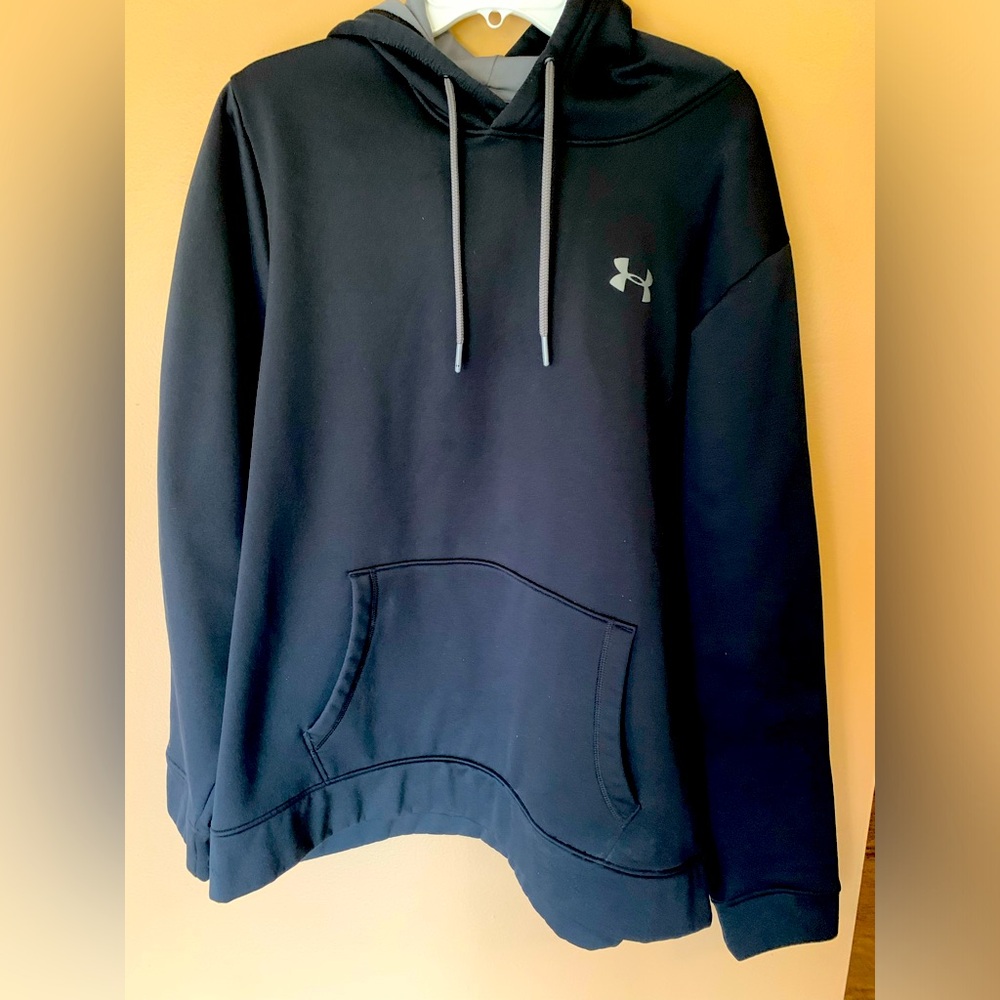 Under Armour men’s 2XL Hoodie black